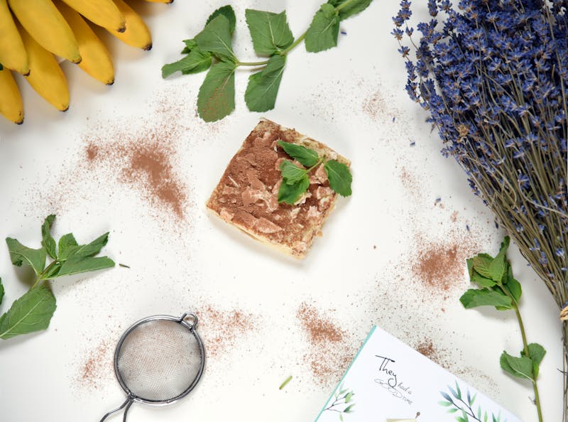 Mod Pizza garden salad with mixed greens tomatoes cucumbers and vinaigrette